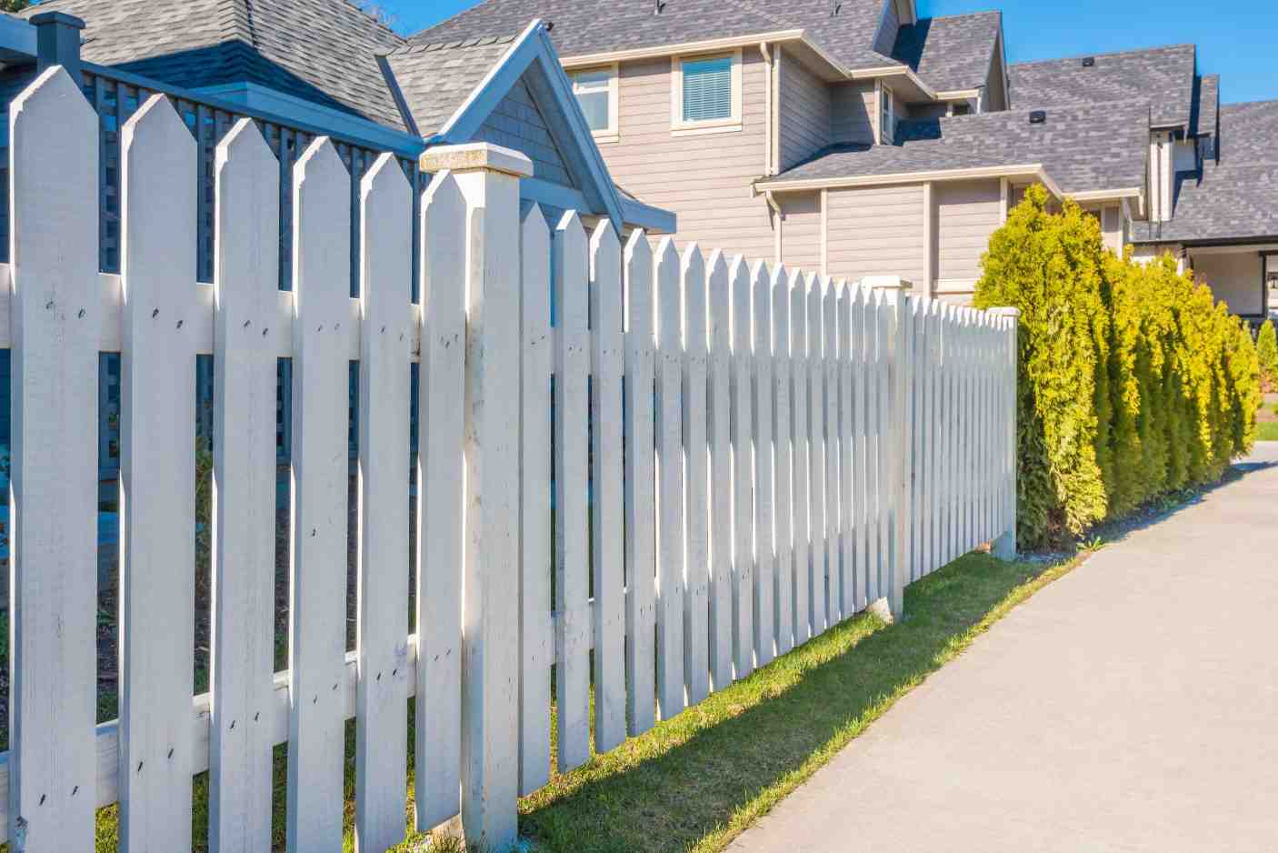 Wood Picket Fence